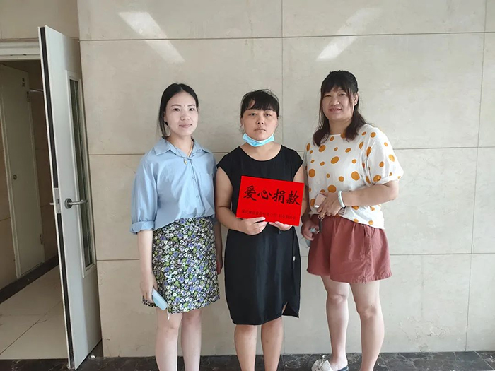 暖心慰問(wèn)，進(jìn)行中